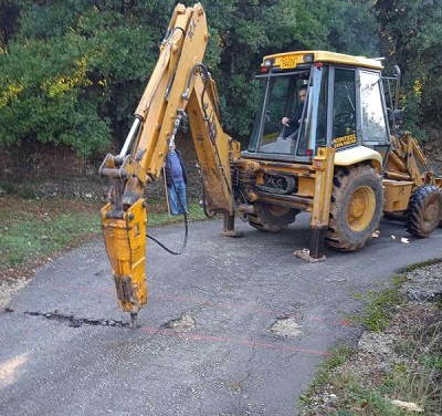 ΝΤΡΙΤΣΟΣ ΔΟΝΑΤΟΣ - ΧΩΜΑΤΟΥΣΡΓΙΚΕΣ ΕΡΓΑΣΙΕΣ ΠΑΡΑΜΥΘΙΑ ΘΕΣΠΡΩΤΙΑΣ - ΕΚΣΚΑΦΕΣ ΠΑΡΑΜΥΘΙΑ - ΧΩΜΑΤΟΥΡΓΙΚΑ